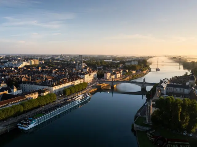 Instagram #chalonsursaone