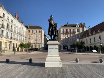 Place du Port Villiers Chalon sur Saône
