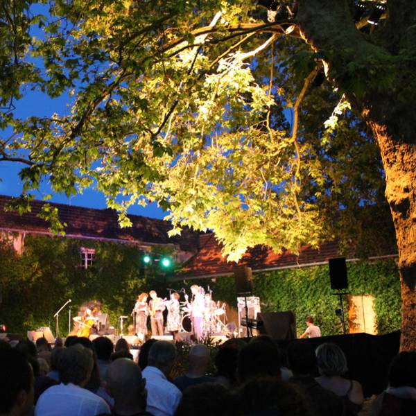 Place aux festivités