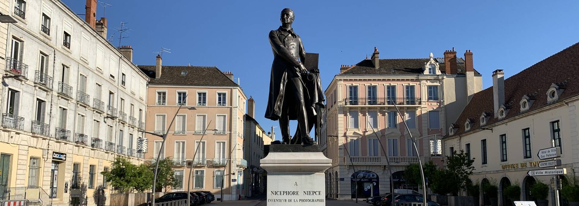 Statue Nicephore Niepce Chalon sur Saone
